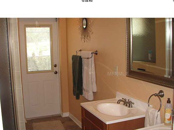 Mater bath.His and hers sink