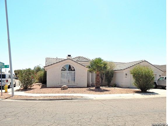 3rd image of 2492 E Palo Verde Dr