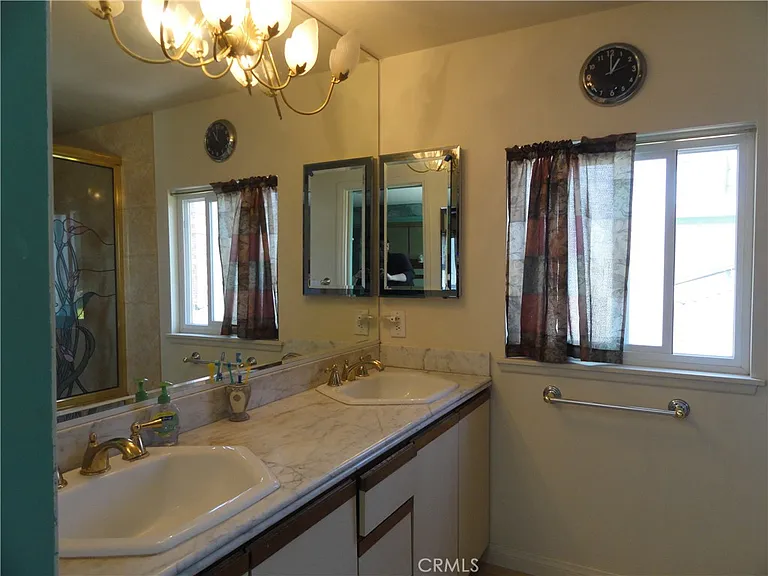 1100 La Senda Dr — Photo 26