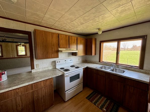 3676 Harding St, Conklin, MI 49403
