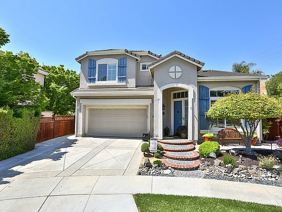 2nd image of 845 Promenade Ct