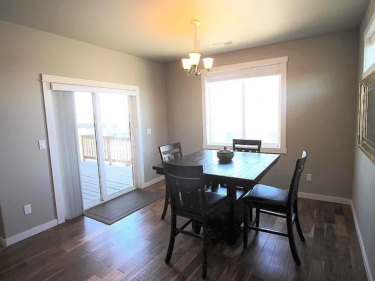 1610 W Cactus St — Photo 9