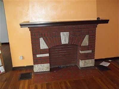 2nd image of 108 Fernwood Ave