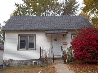 1709 Price Ave, Hannibal, MO 63401