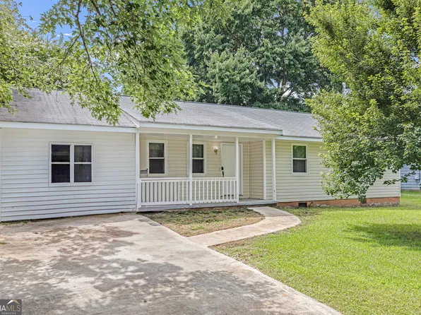 33 Russell Rd, McDonough, GA 30252