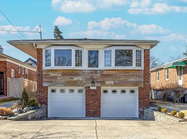 71-38 167th St, Fresh Meadows, NY 11365