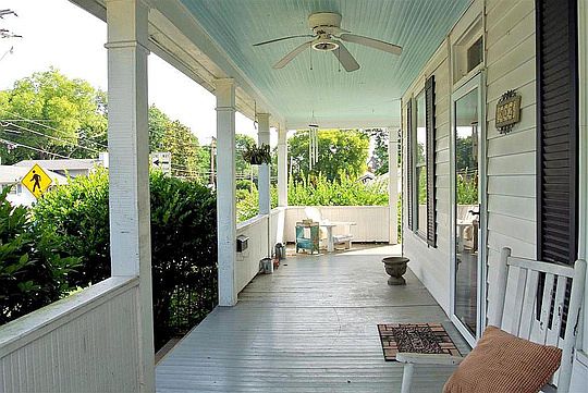 5th image of 802 Mountain View Ave