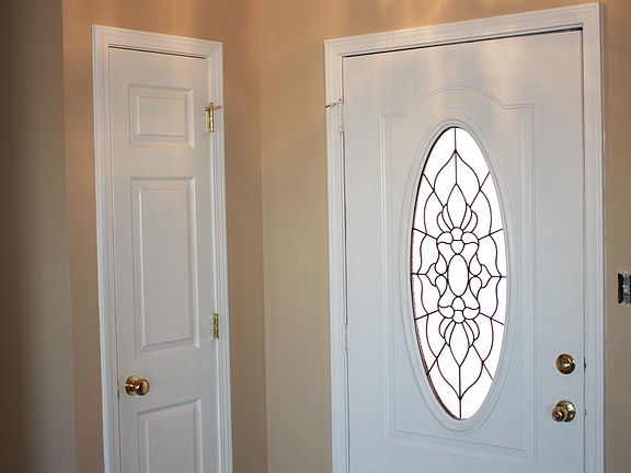 3rd image of 3887 Mackenzie Dr