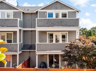 4121 42nd Ave SW #B, Seattle, WA 98116