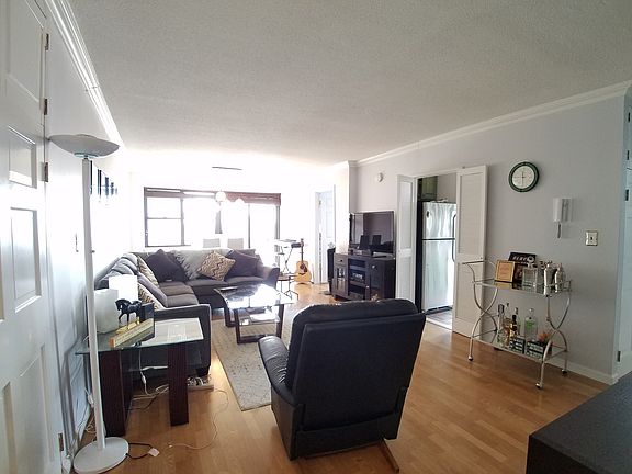 4th image of 345 E 80th St APT 20F