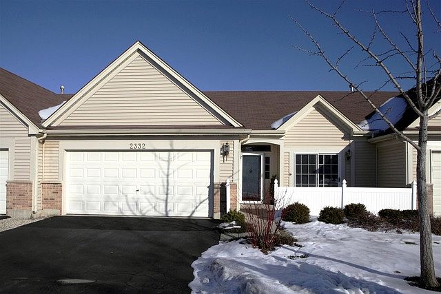 1st image of 2332 Ashbrook Ln