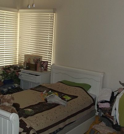 5th image of 226 E Pioneer Ave