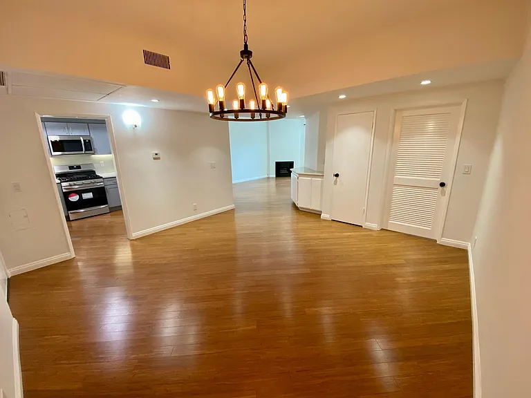 8160 Manitoba St #111 — Photo 4