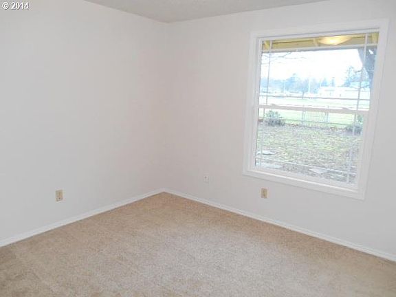 5th image of 1219 NE 98th Ave