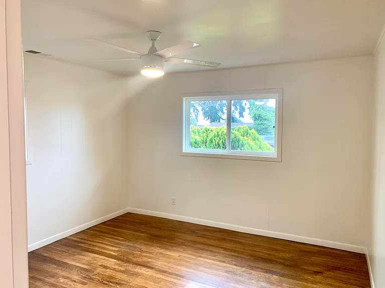 1426 Shoreline Dr — Photo 7