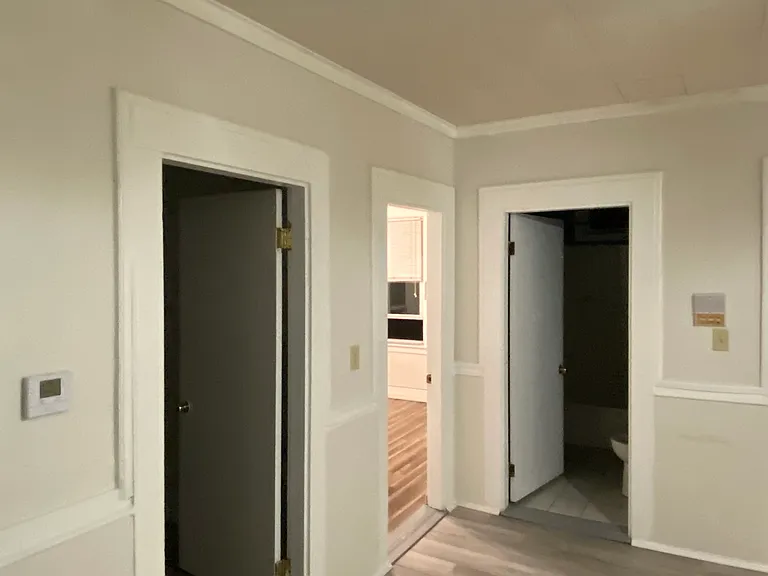 276 Park Ave — Photo 10