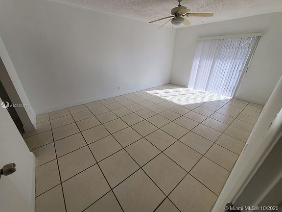 3rd image of 4129 NW 88th Ave APT 203