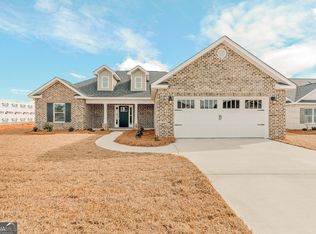 214 Otters Ridge Dr, Kathleen, GA 31047