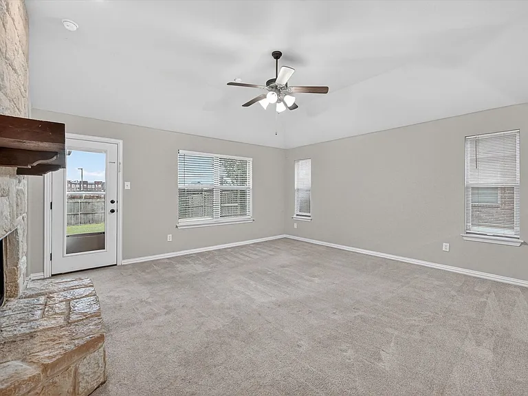 8204 Tierra Del Sol Rd — Photo 2