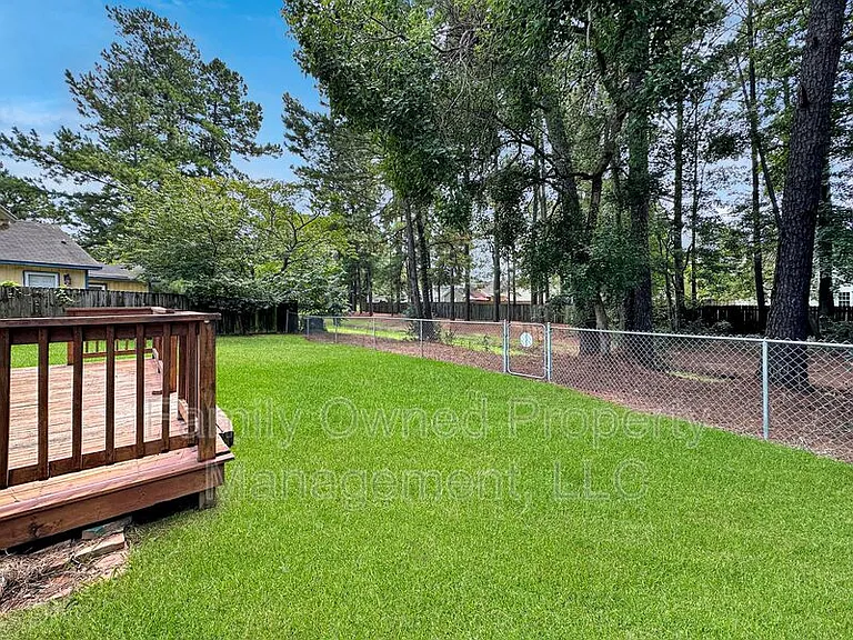203 Pebble Creek Rd — Photo 3