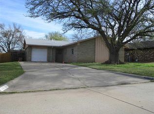 4716 SE Wilshire Ter, Lawton, OK 73501