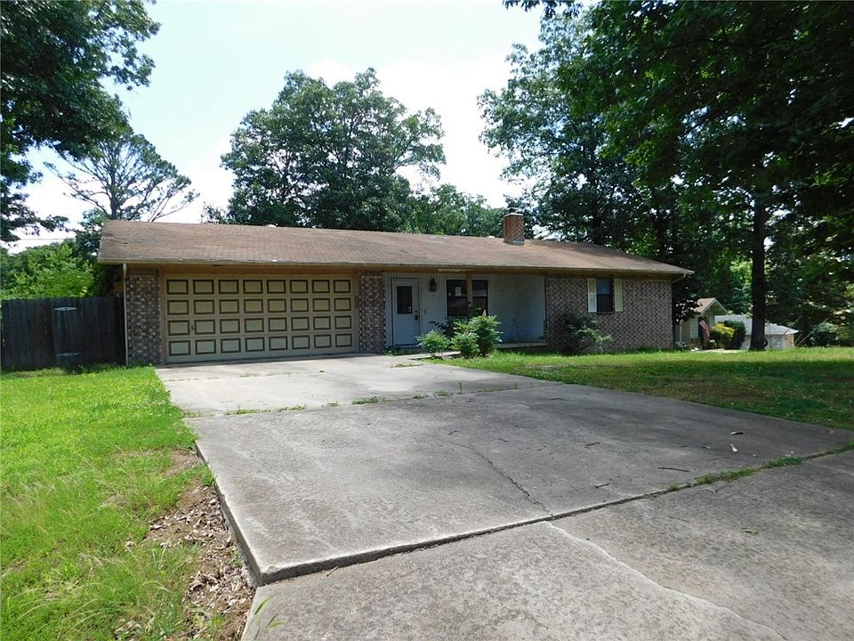 1st image of 1 Ellesmere Ln