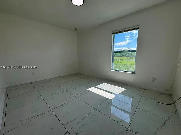 732 Ichabod Ave #732 — Photo 9