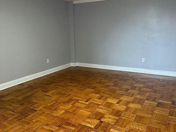 5th image of 55 S Munn Ave APT 6H