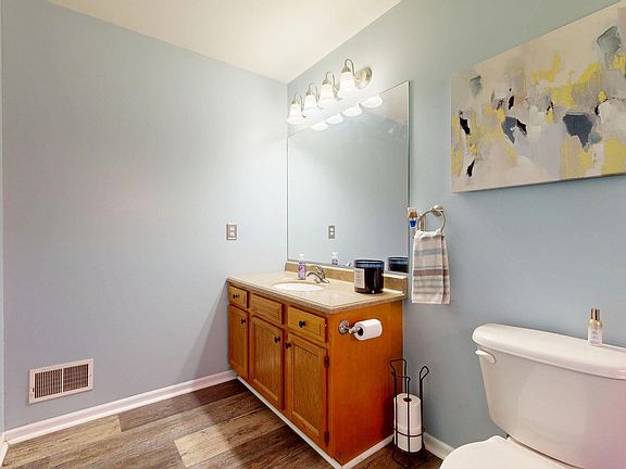 5th image of 1023 King James Ct