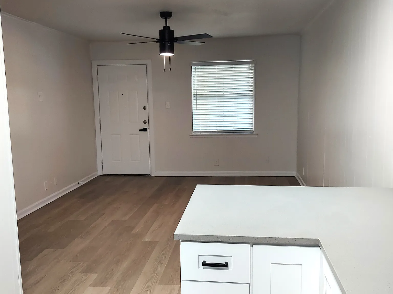2 bed, 825 sqft, $1,175 — Photo 3