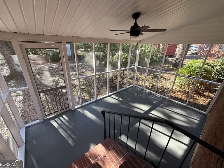 1612 Knox St — Photo 27
