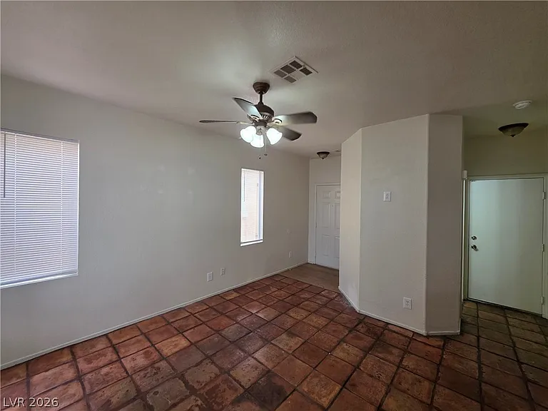 2506 Lady Elizabeth Ct — Photo 37