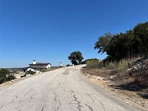 4th image of 19001 Silver Maple Dr