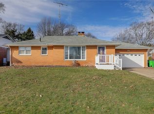 1525 Lilly Ln, Alliance, OH 44601