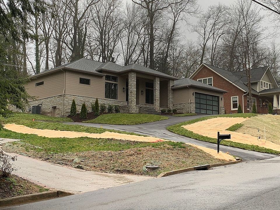 1st image of 4037 Hiawatha Dr
