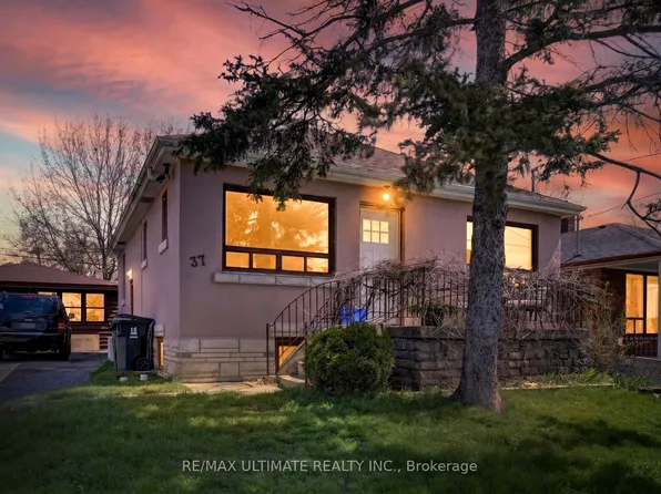 37 Bexhill Ave, Toronto, ON M1L 3B5