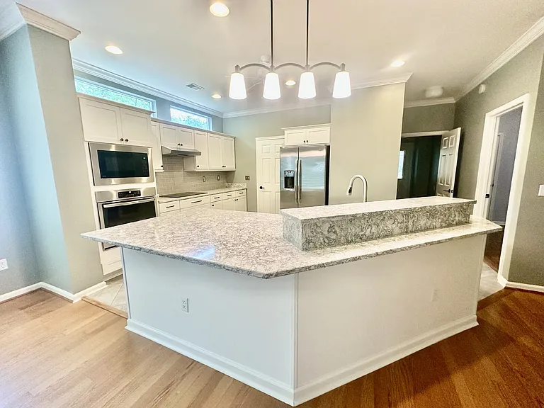 30 Raymond Rd — Photo 15