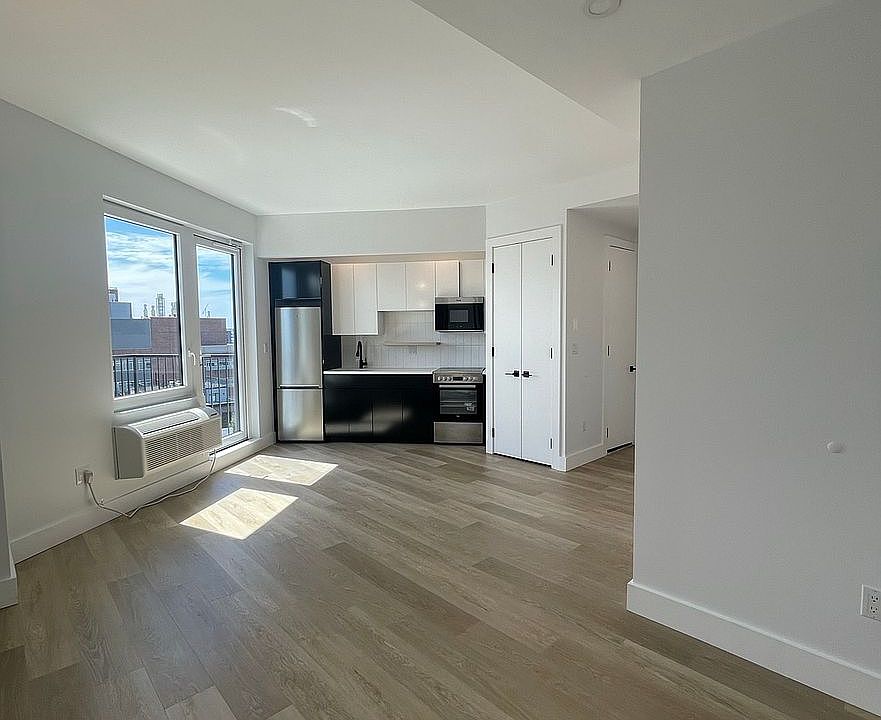 1st image of 1050 President St Floor 2