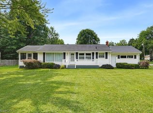 3454 Shellhart Rd, Barberton, OH 44203