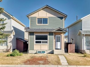 327 W Falshire Way NE, Calgary, AB T3J 2B3