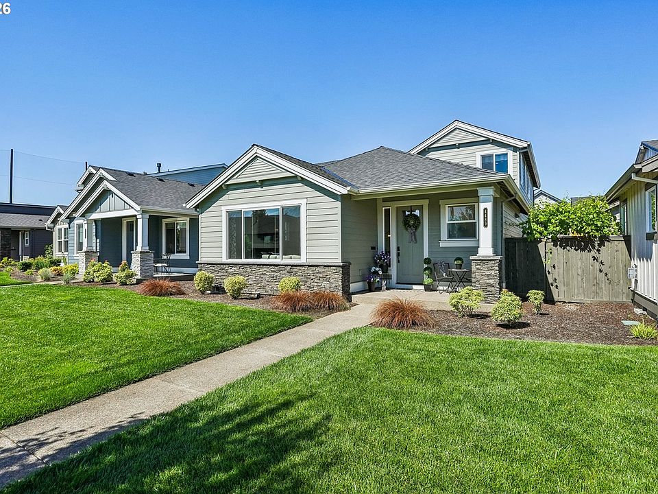 1st image of 4489 SE 65th Ave