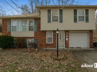 9913 E 51st Ter, Kansas City, MO 64133