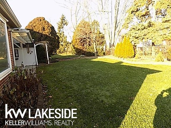 5th image of 1646 Millard Ave