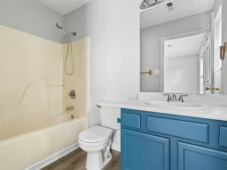 1023 Willow Creek Cir — Photo 10