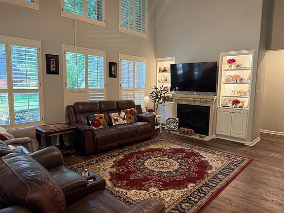 5th image of 16022 Diamond Rock Dr