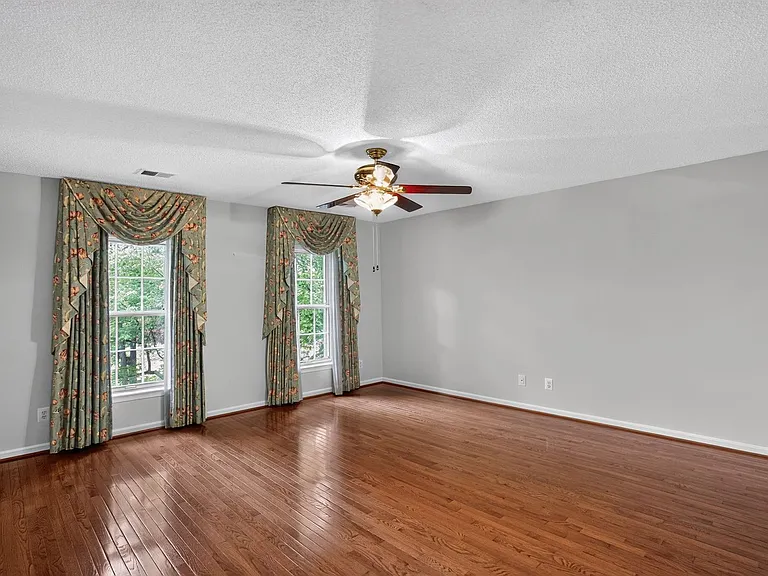 16801 Old Field Ln — Photo 8