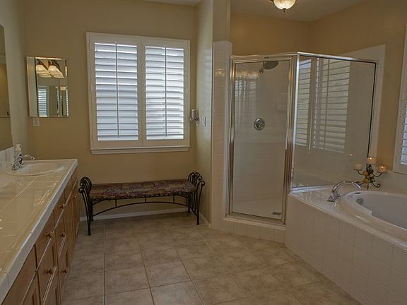 5th image of 29741 Shenandoah Ln