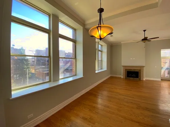 1470 W Carmen Ave #543, Chicago, IL 60640