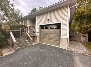 9 Macville Ave #B, Kitchener, ON N2K 1T2