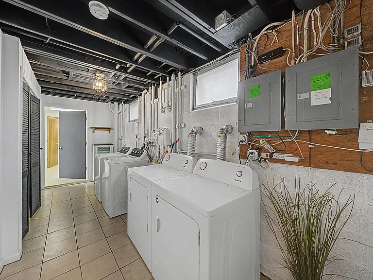 126 Prospect Pl #1 — Photo 38